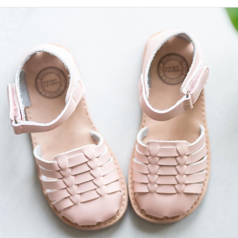 SweetHoney Rose Huaraches NIB size 3y